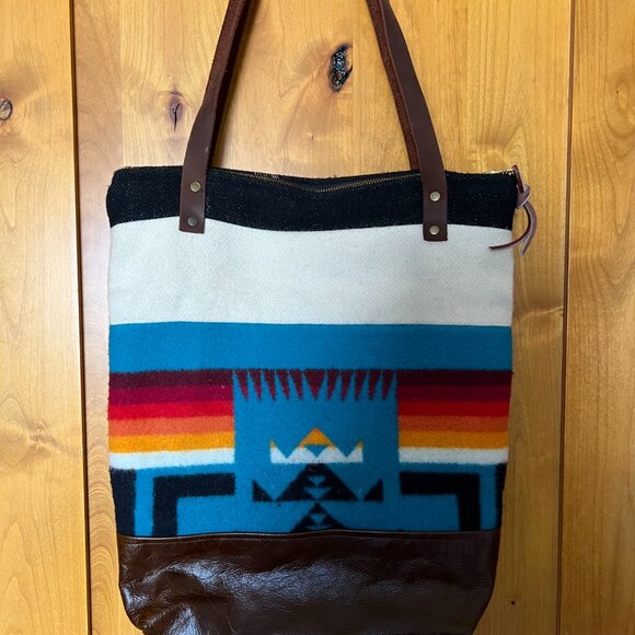Nan-Made One of a Kind XL Wool and Leather Tote - Picture 2 of 6